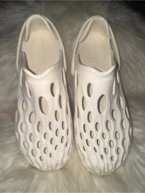 Merrell White Ventilated Foam Slip-On Clogs